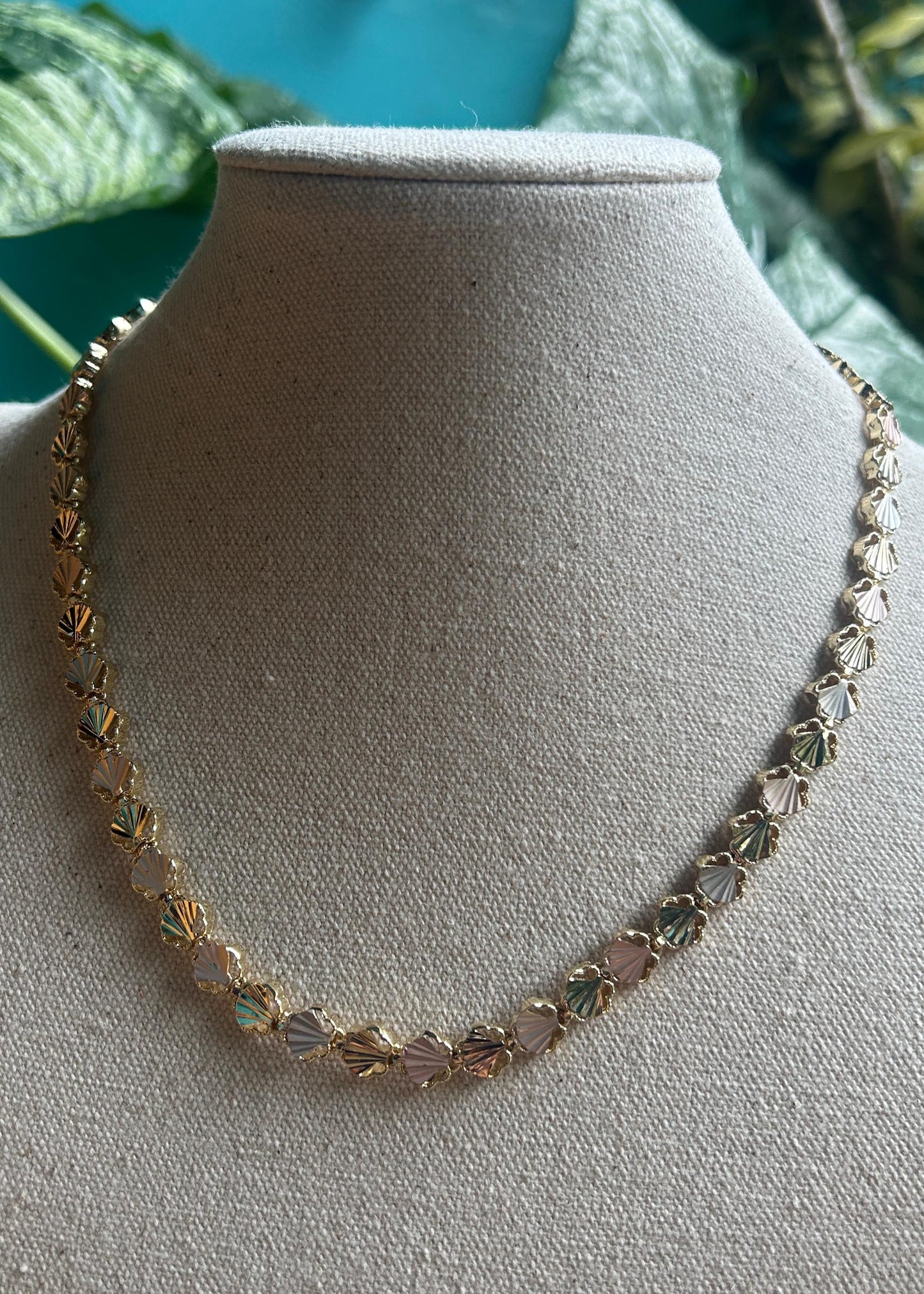 Cadena Aurora Real