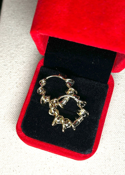 Aros Llama Dorada